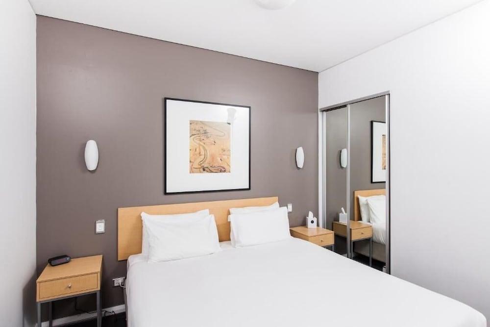 Aparthotel Majestic Oasis