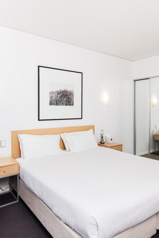 Majestic Oasis 4*