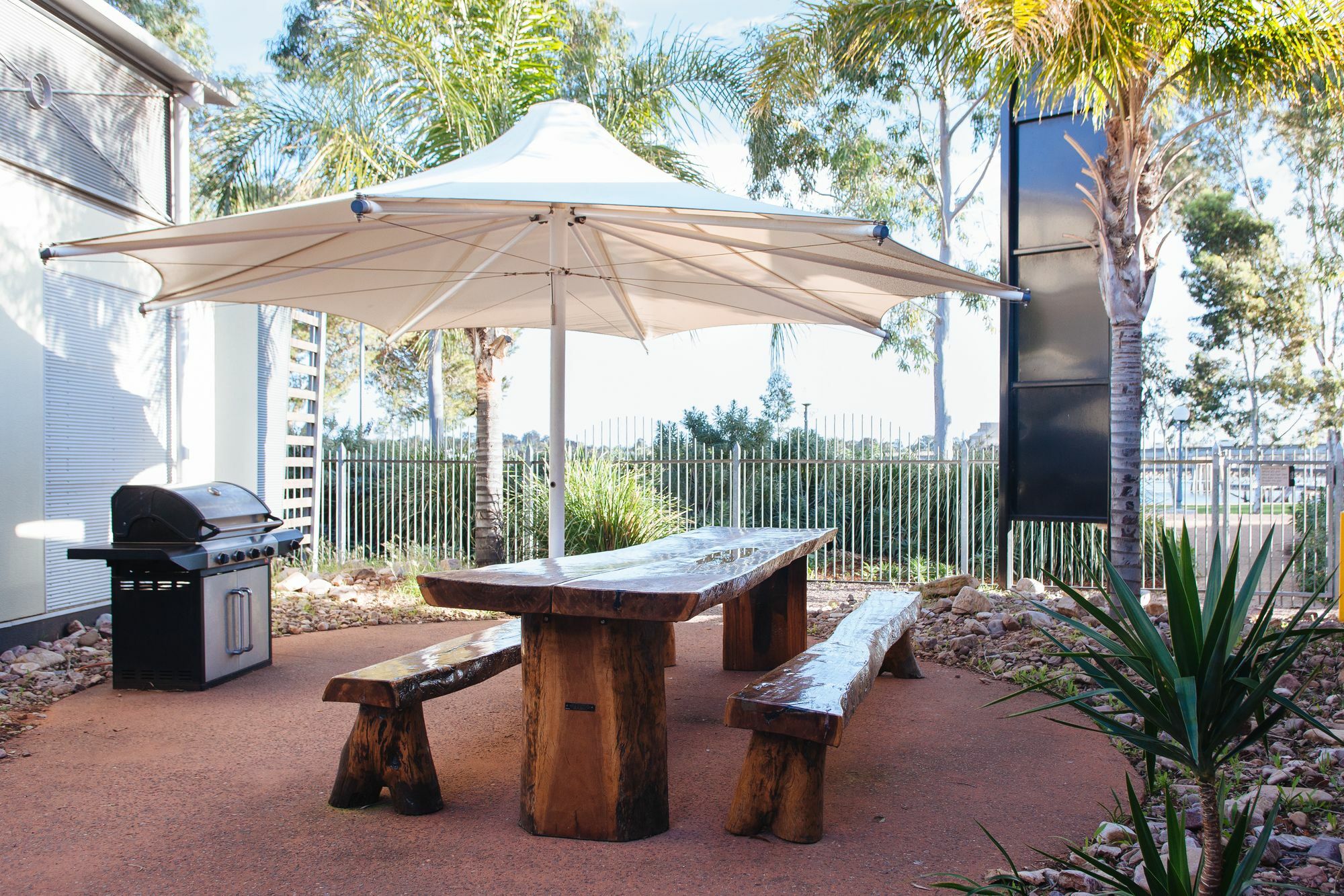 Majestic Oasis 4*